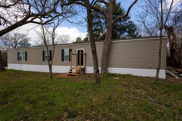 $77,000 | 336 North Cherokee Shores Drive, Mabank, TX 75156