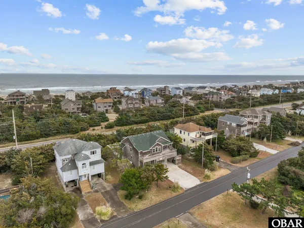 $660,000 | 42089 Cedar Circle, Avon, NC 27915