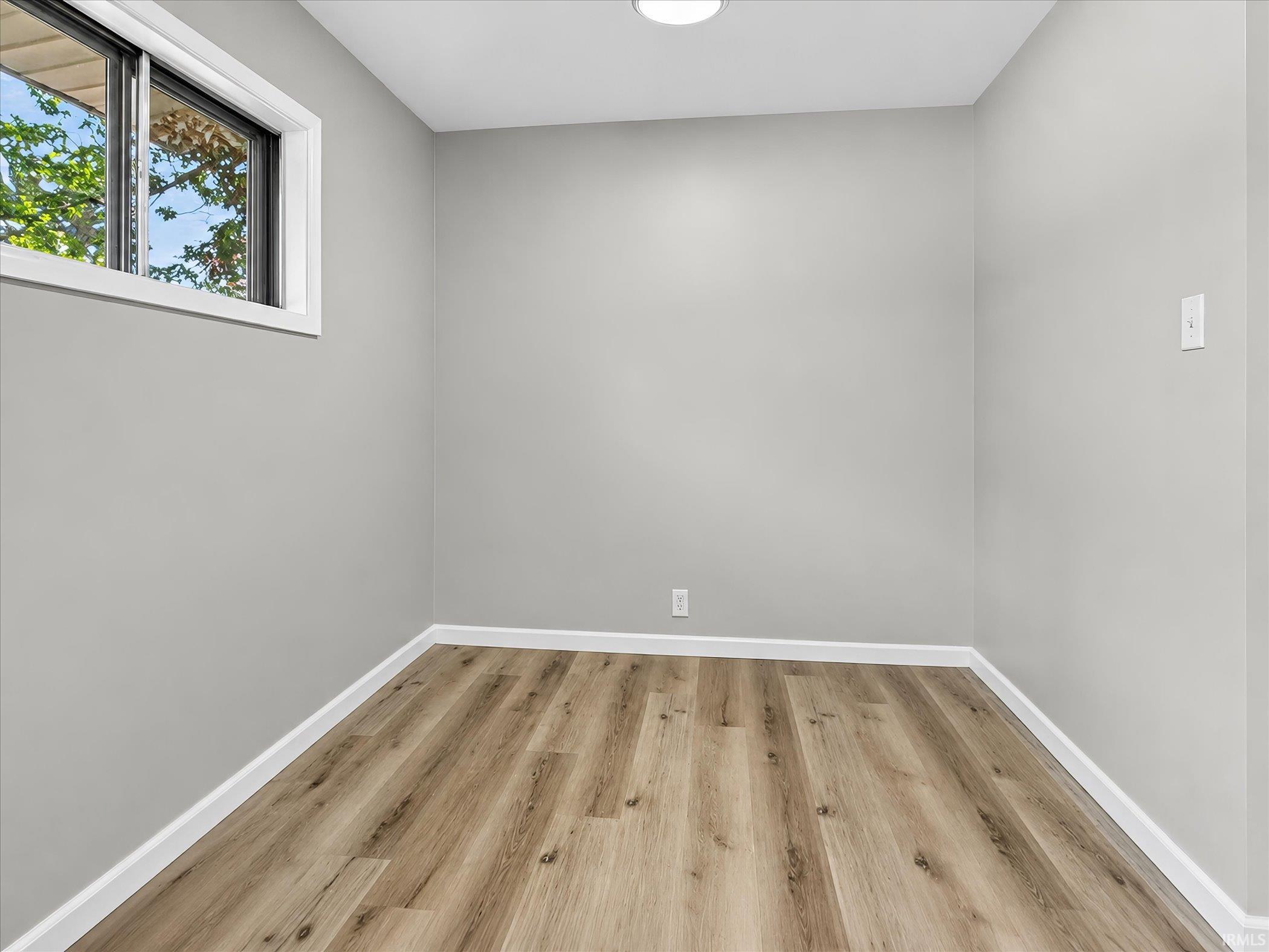 1403 East Ireland Road South Bend, IN 46614 - Photo 19 of 28