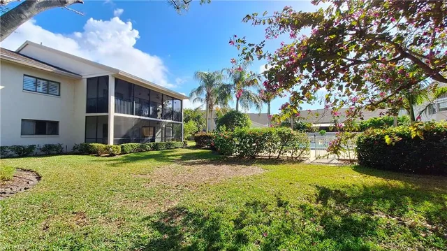 $399,900 | 910 Vanderbilt Beach Road, Unit 416E, Naples, FL 34108