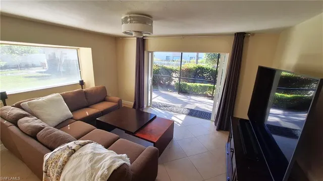 $399,900 | 910 Vanderbilt Beach Road, Unit 416E, Naples, FL 34108