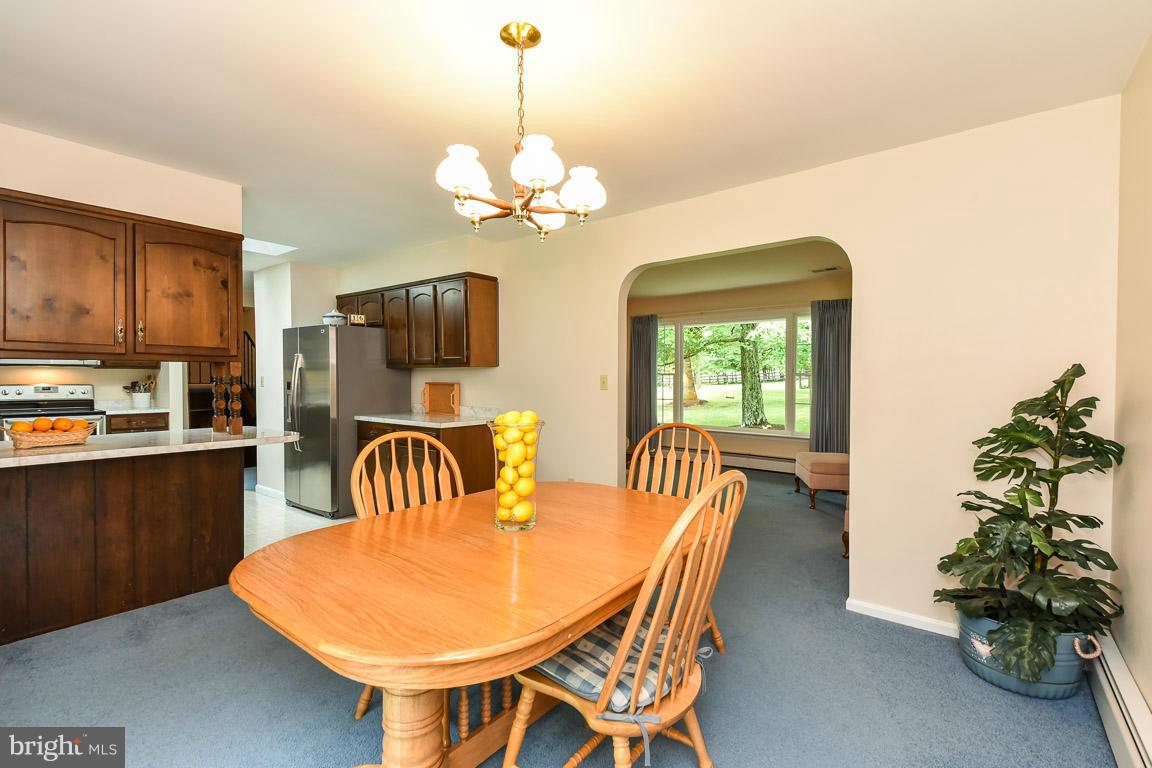 7107 Riley Road Warrenton, VA 20187 - Photo 13 of 29 Dining Room