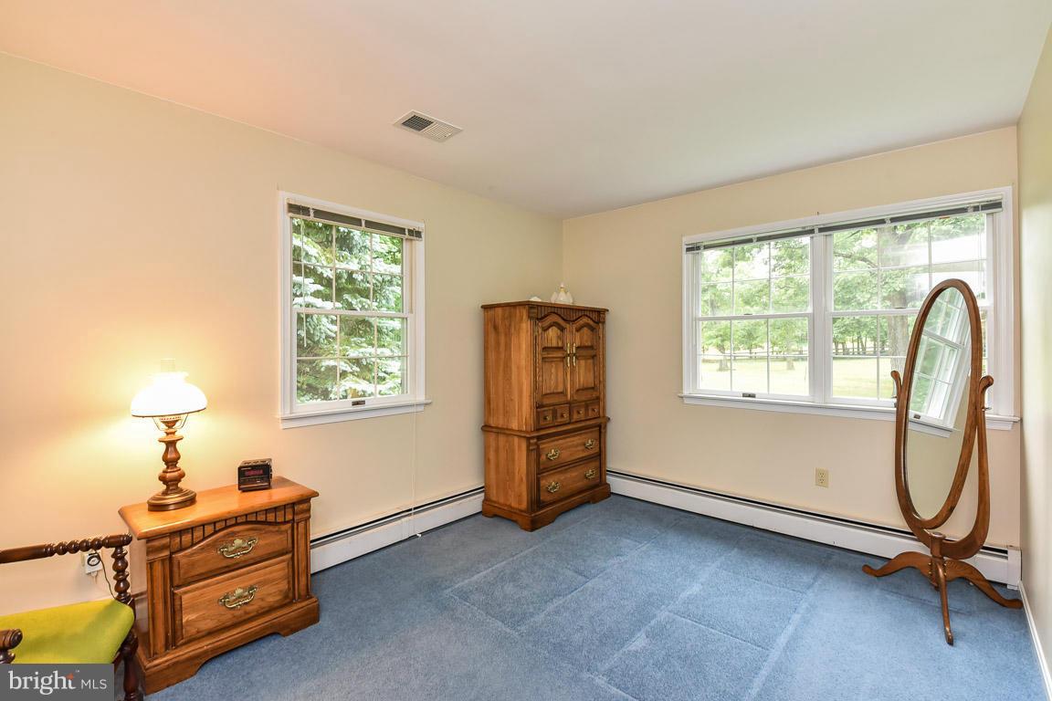 7107 Riley Road Warrenton, VA 20187 - Photo 23 of 29 Bedroom