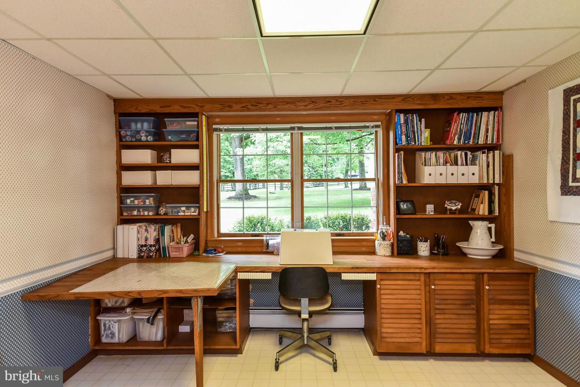 7107 Riley Road Warrenton, VA 20187 - Photo 26 of 29 Sewing/Craft Room