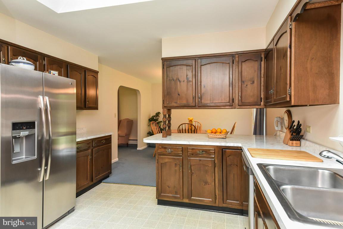 7107 Riley Road Warrenton, VA 20187 - Photo 8 of 29 Kitchen