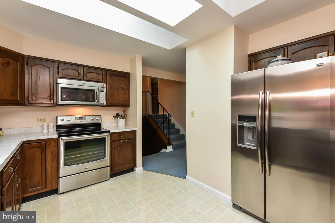 7107 Riley Road Warrenton, VA 20187 - Photo 9 of 29 Kitchen