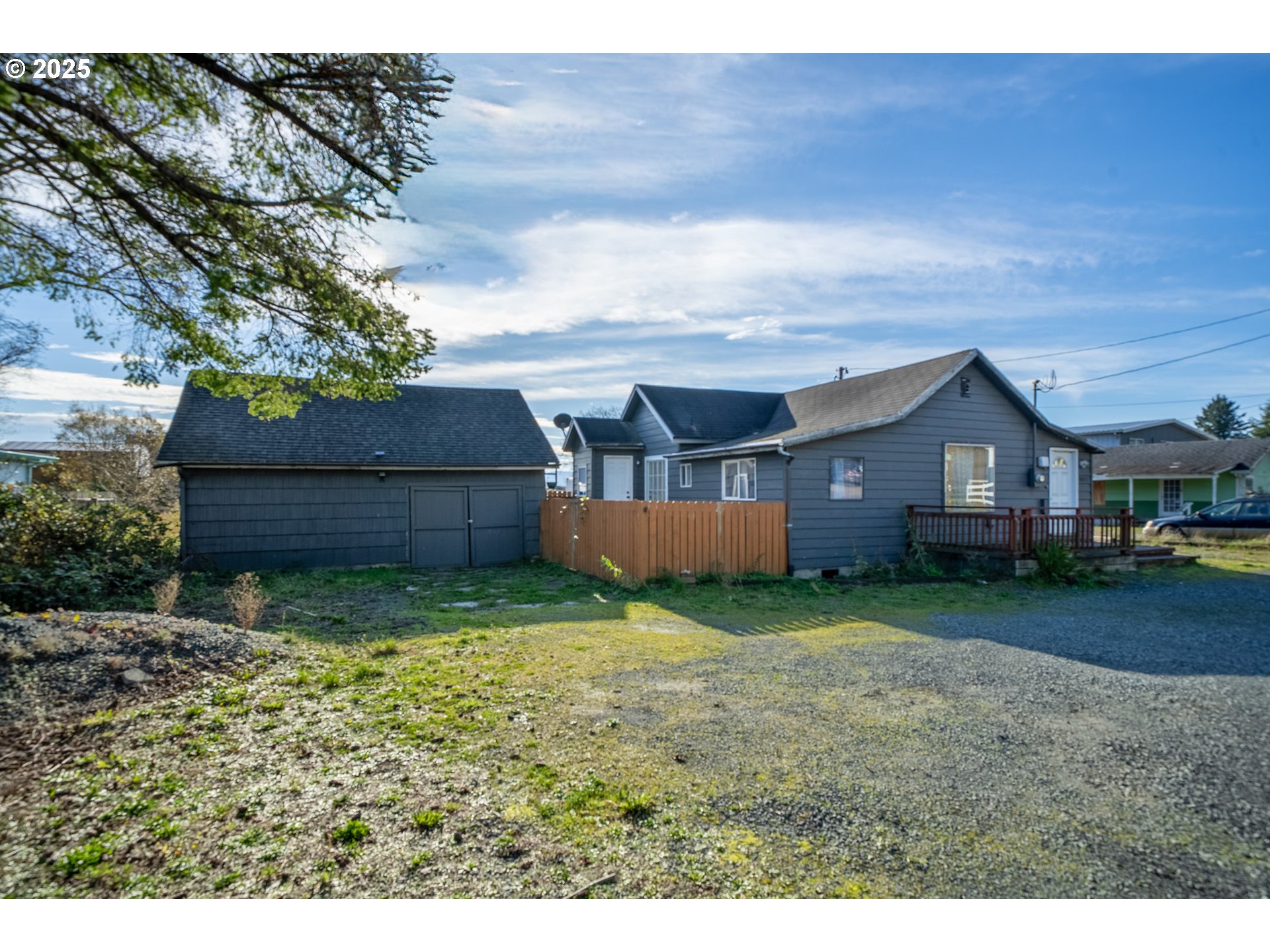 807 Garibaldi Avenue Garibaldi, OR 97118 - Photo 4 of 30