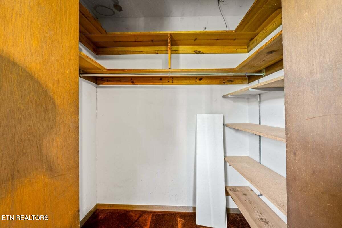 118 Big Valley Road Andersonville, TN 37705 - Photo 26 of 47 Closet