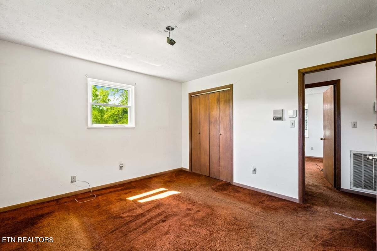 118 Big Valley Road Andersonville, TN 37705 - Photo 27 of 47 Primary bedroom