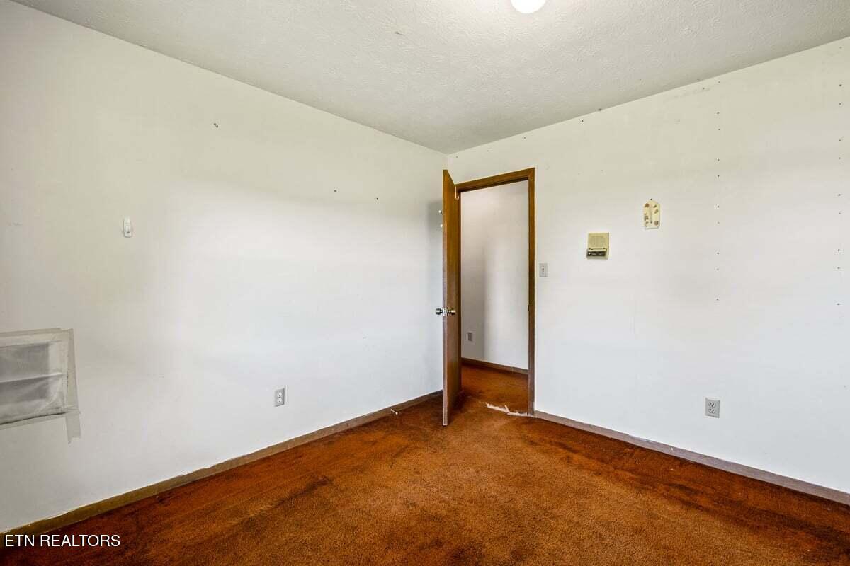 118 Big Valley Road Andersonville, TN 37705 - Photo 35 of 47 Bedroom 3