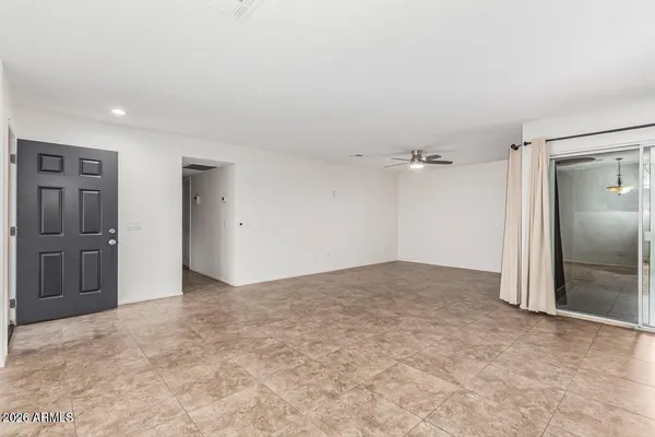 $2,500 | 2411 East Alameda Drive, Tempe, AZ 85282