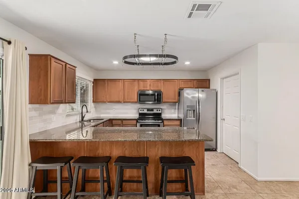 $2,500 | 2411 East Alameda Drive, Tempe, AZ 85282