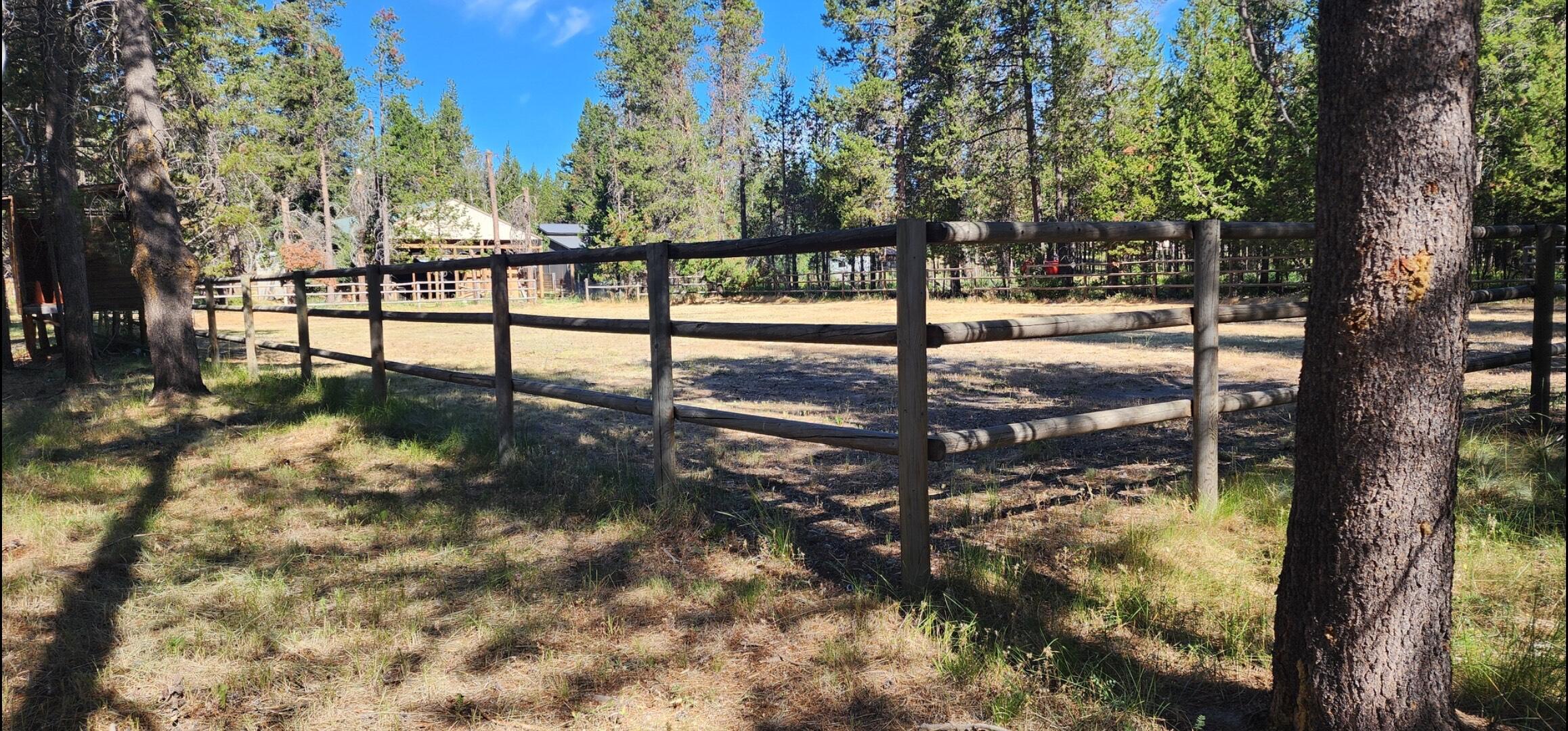 16506 Sprague Loop La Pine, OR 97739 - Photo 36 of 53 out door arena