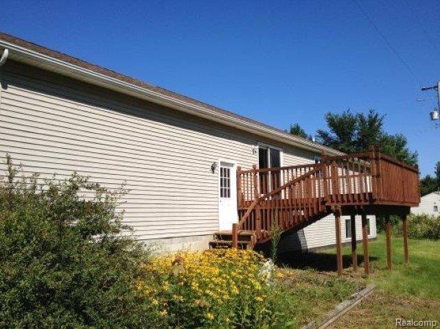 6590 Preston Road Howell, MI 48855 - Photo 2 of 10 IMG_3088 (Small).JPG