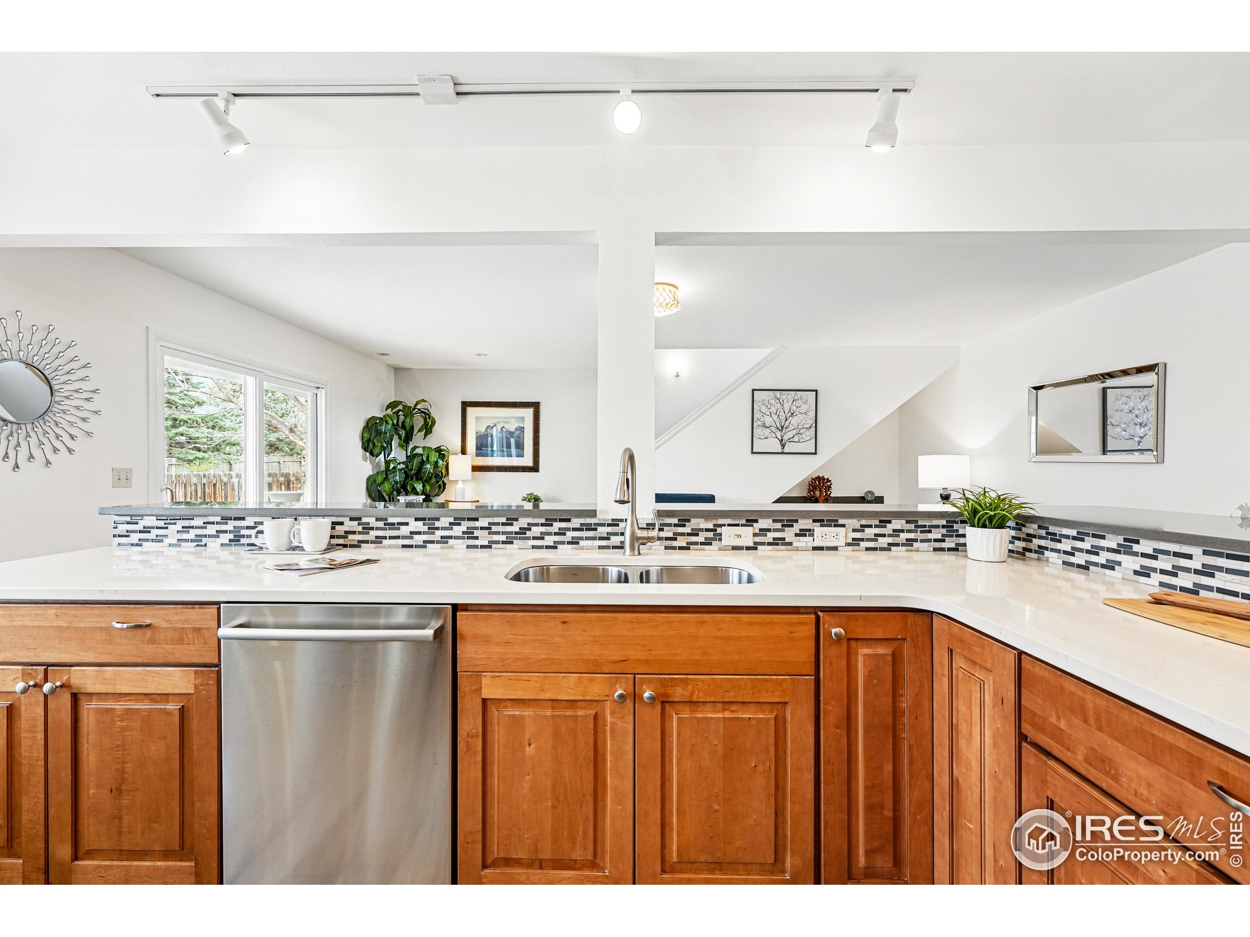 803 Ithaca Drive Boulder, CO 80305 - Photo 8 of 35