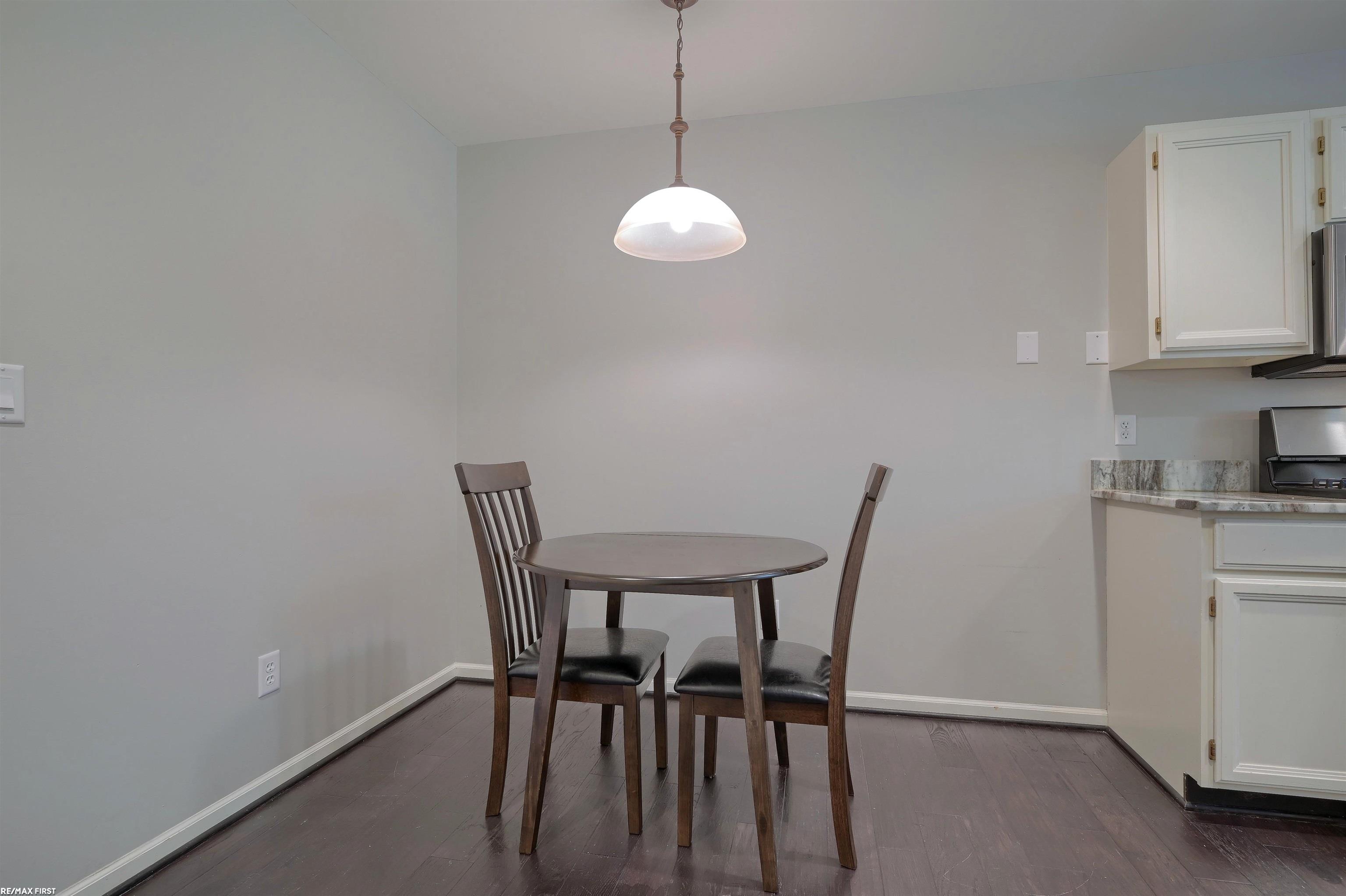 2131 Rochelle Park Drive Rochester Hills, MI 48309 - Photo 9 of 25