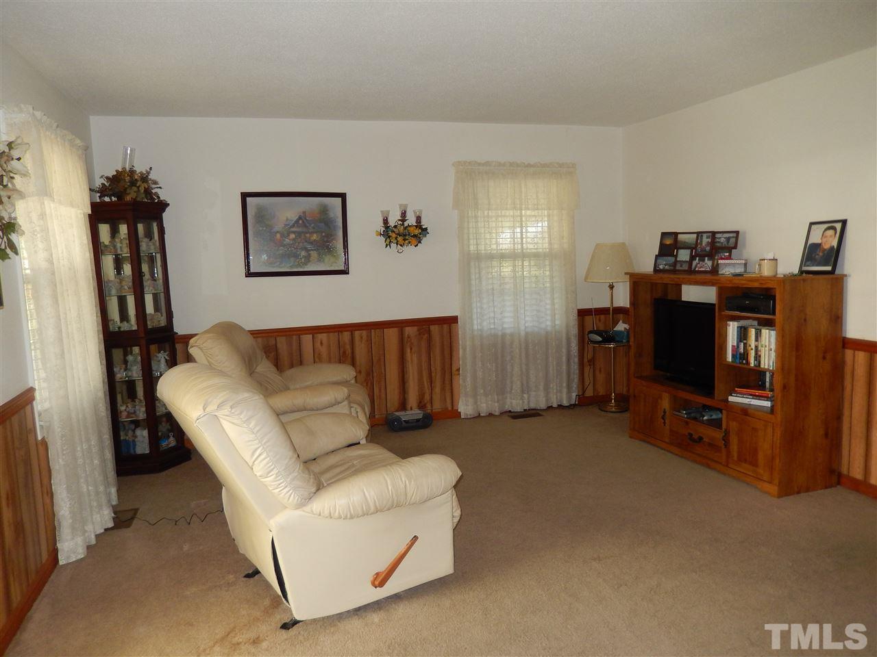 542 Pierce Road Garner, NC 27529 - Photo 4 of 11 Gallery Image 4