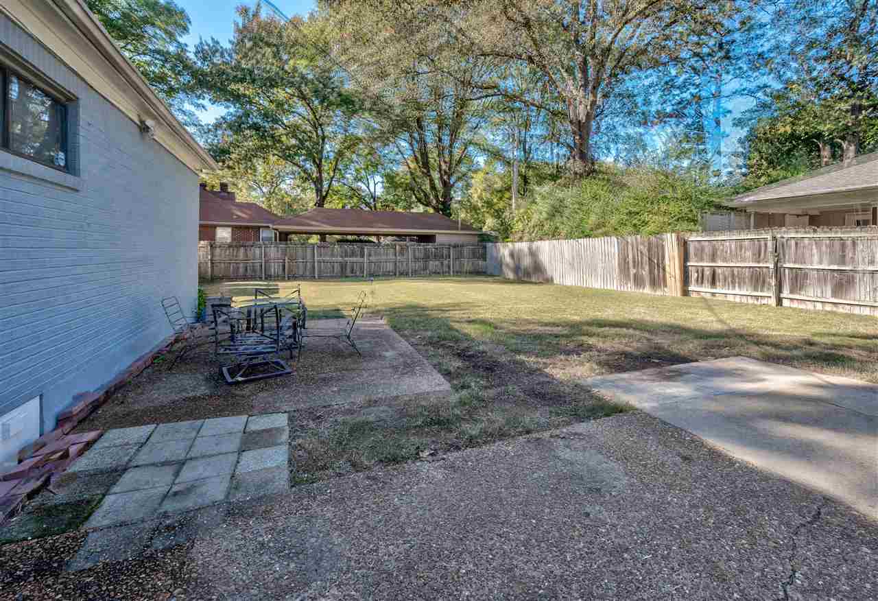 4680 Flamingo Road Memphis, TN 38117 - Photo 20 of 23 a view of back yard of the house