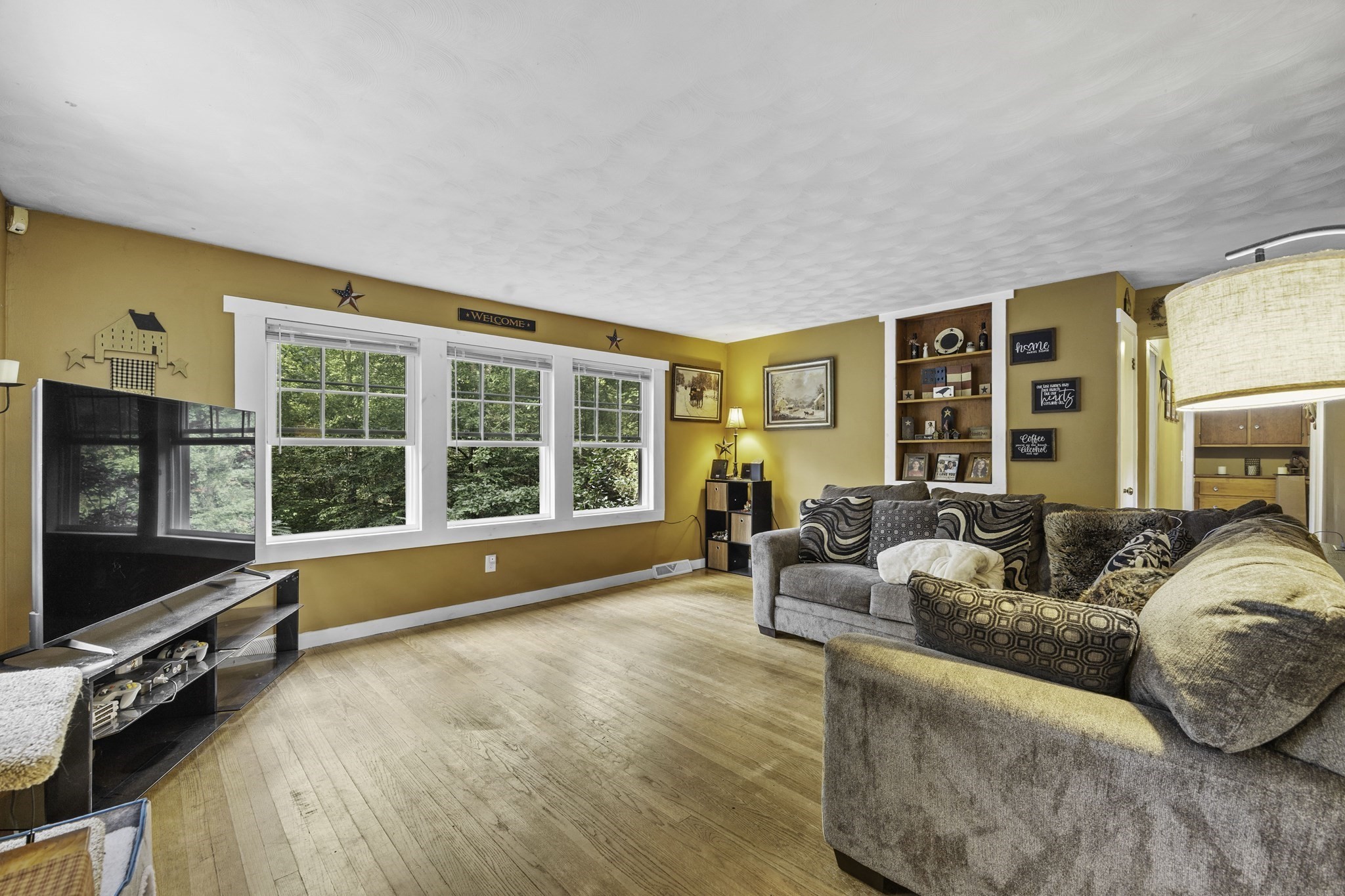 101 Wales Road Monson, MA 01057 - Photo 2 of 29 Gallery Image 2