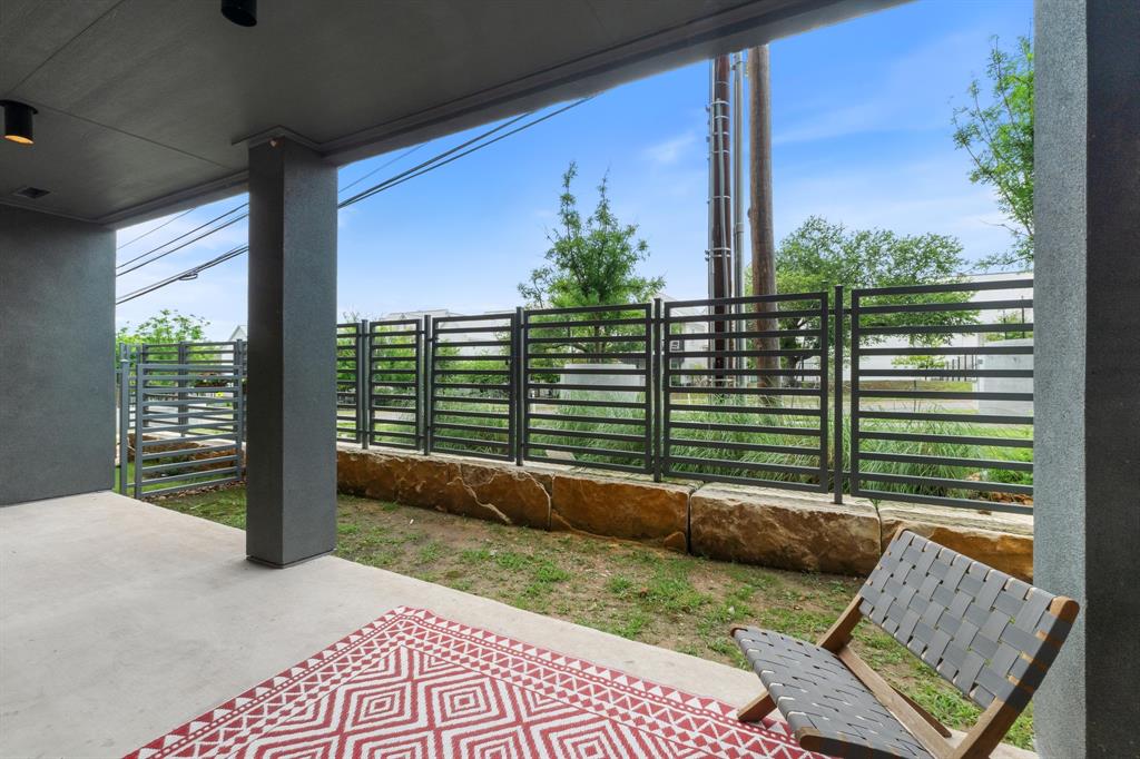4801 Springdale Road, Unit 2010 Austin, TX 78723 - Photo 4 of 28 View of patio / terrace