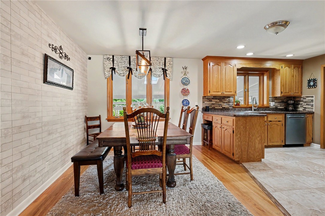 1004 Elmgrove Road Gates, NY 14624 - Photo 8 of 50
