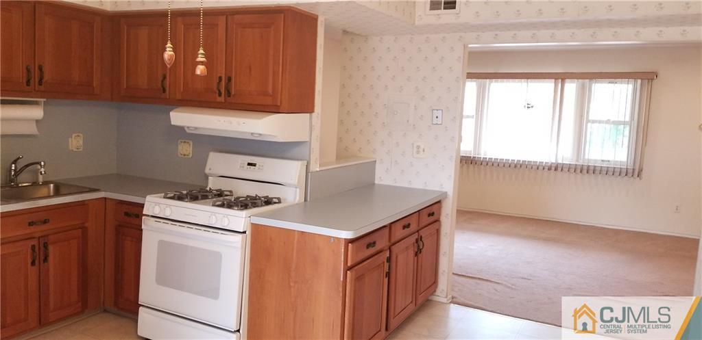 183 Evergreen Road, Unit 13B Edison, NJ 08837 - Photo 7 of 17 Gallery Image 7