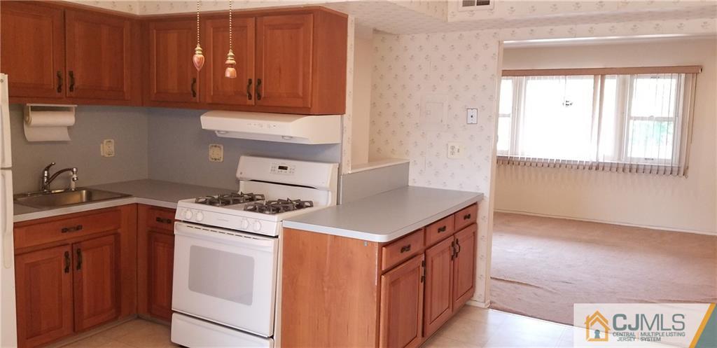 183 Evergreen Road, Unit 13B Edison, NJ 08837 - Photo 8 of 17 Gallery Image 8