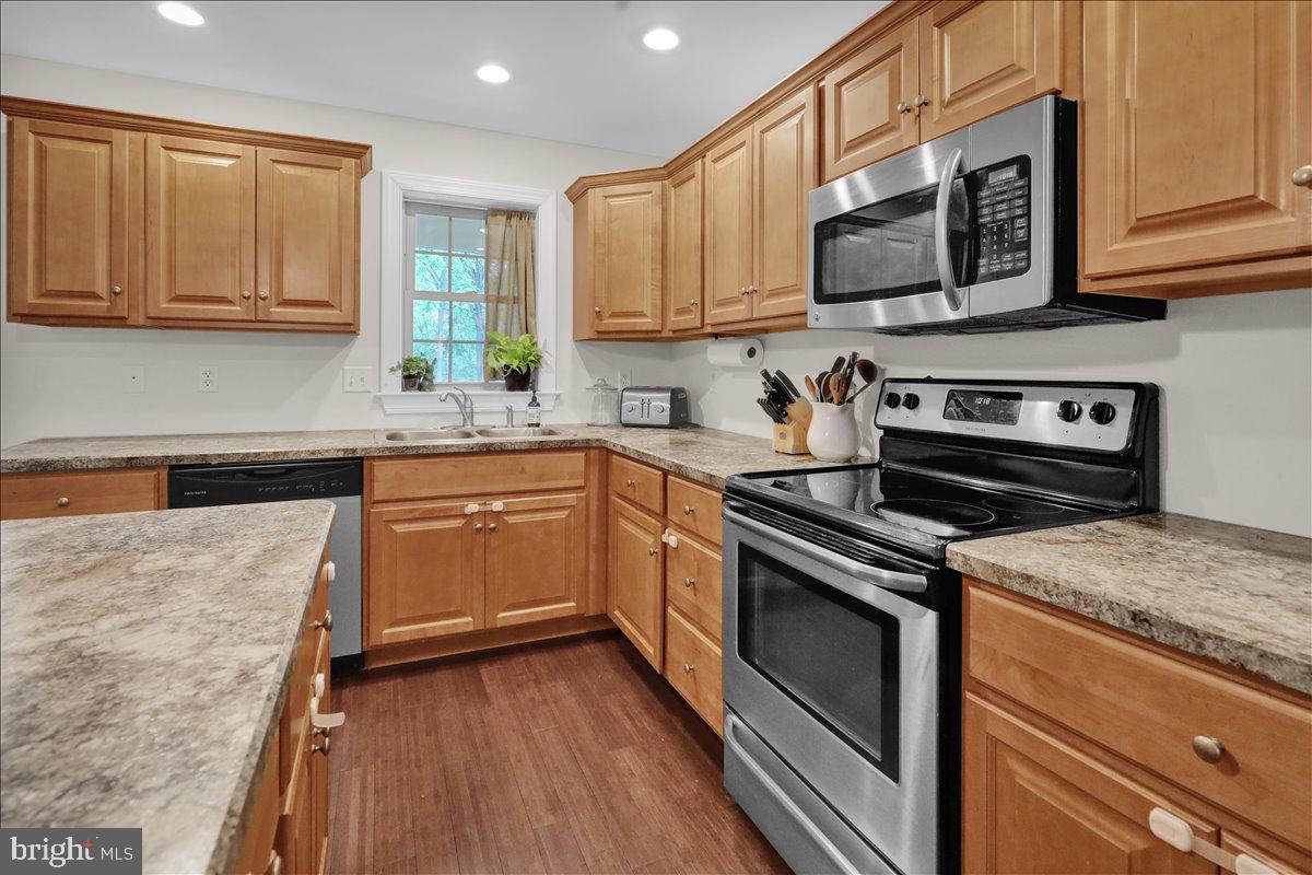 368 Granite Street Lebanon, PA 17042 - Photo 9 of 26 Stainless Steel Appliances