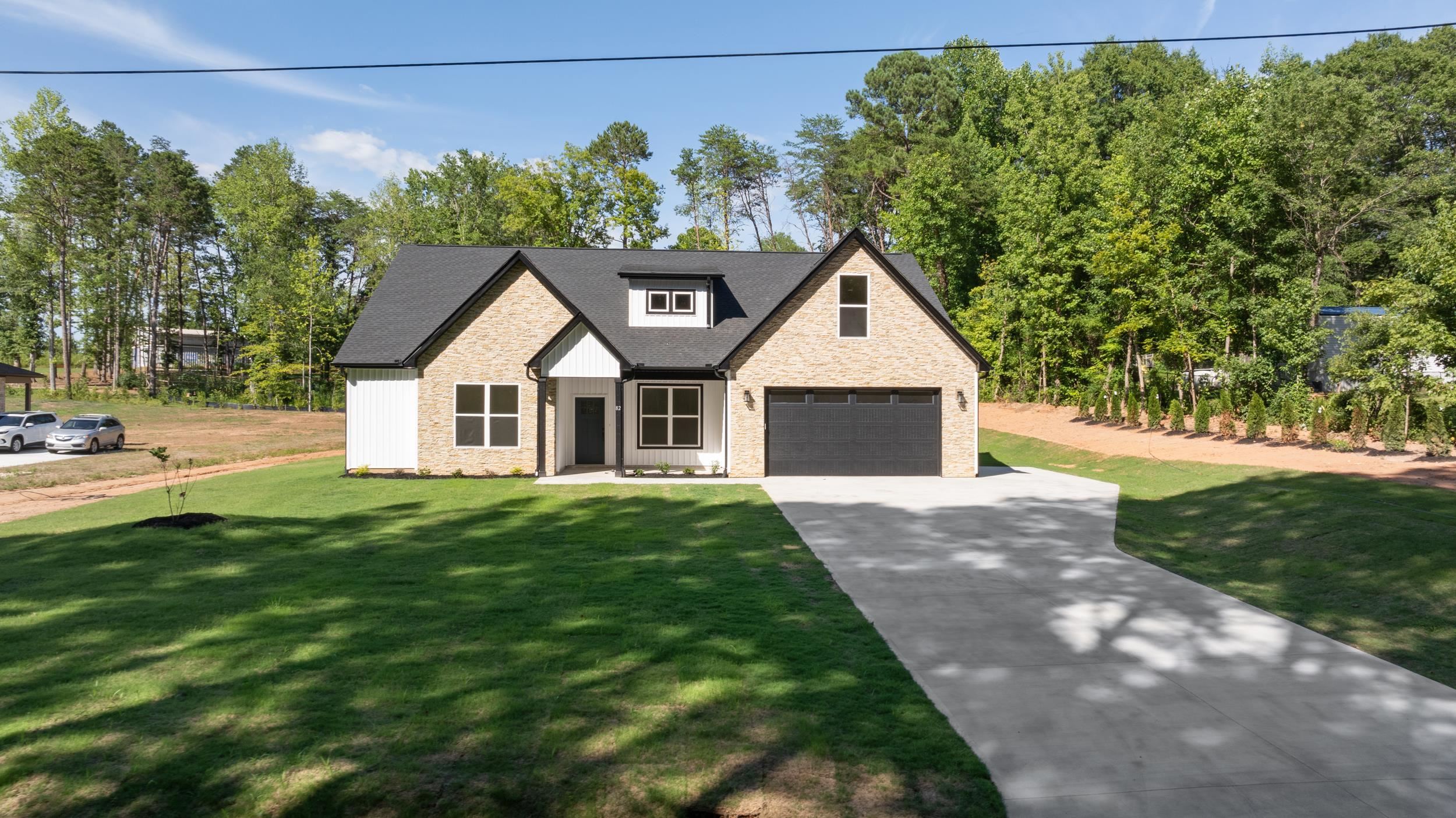 82 Skunk Hollow Road Campobello, SC 29322 - Photo 2 of 35