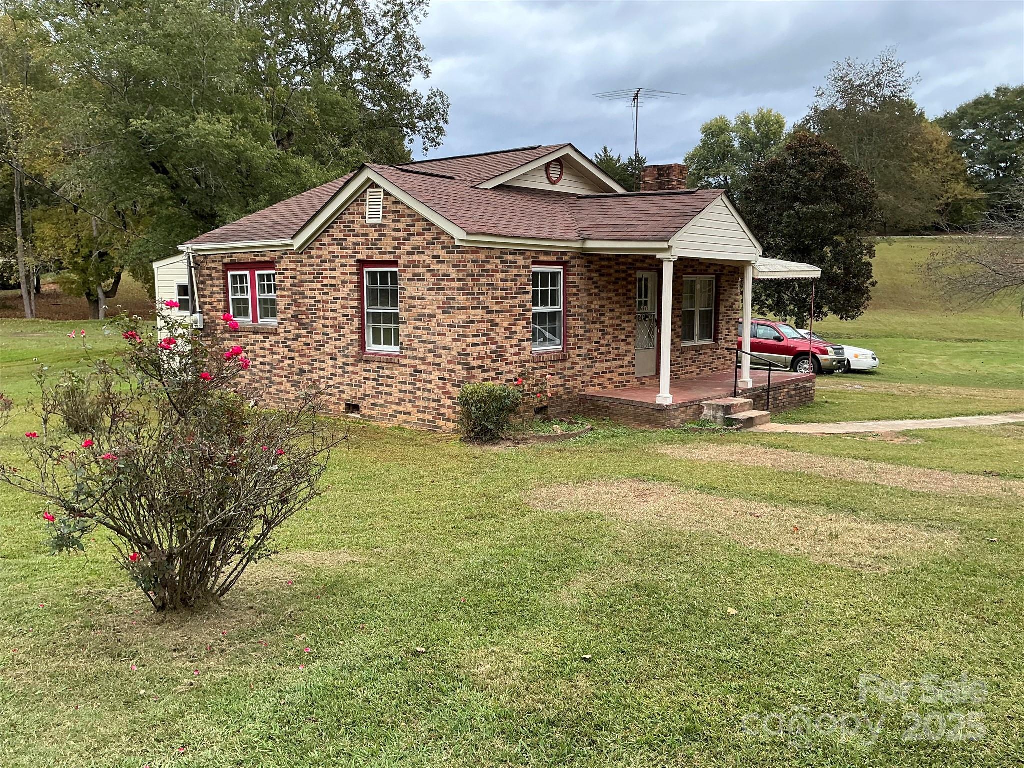 2641 Southside Road Lincolnton, NC 28092 - Photo 3 of 19 Gallery Image 3