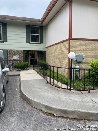 $1,600 | 5010 Arbor Ridge Drive, San Antonio, TX 78228