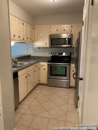 $1,600 | 5010 Arbor Ridge Drive, San Antonio, TX 78228