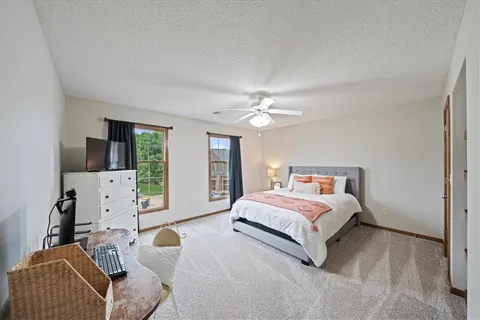 $405,000 | 9400 North Campbell Court, Kansas City, MO 64155