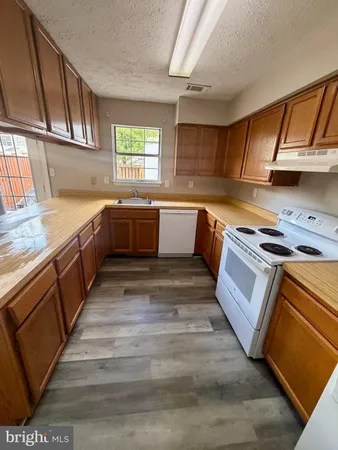 $2,395 | 6133 Sea Lion Place, Waldorf, MD 20603