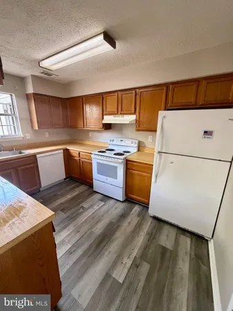 $2,395 | 6133 Sea Lion Place, Waldorf, MD 20603