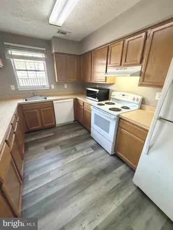 $2,500 | 6133 Sea Lion Place, Waldorf, MD 20603