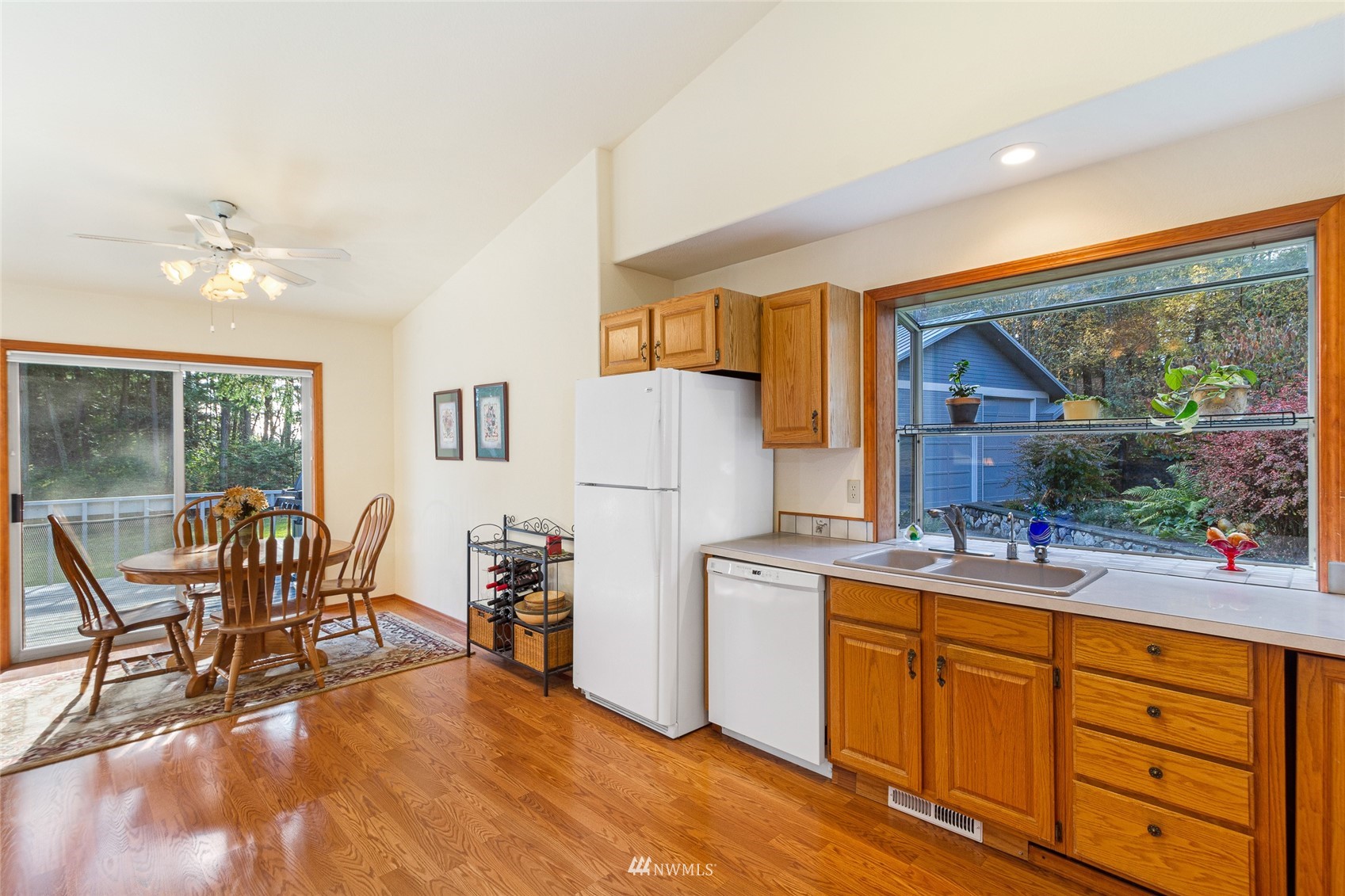 306 Ivan Road Friday Harbor, WA 98250 - Photo 12 of 36 Gallery Image 12
