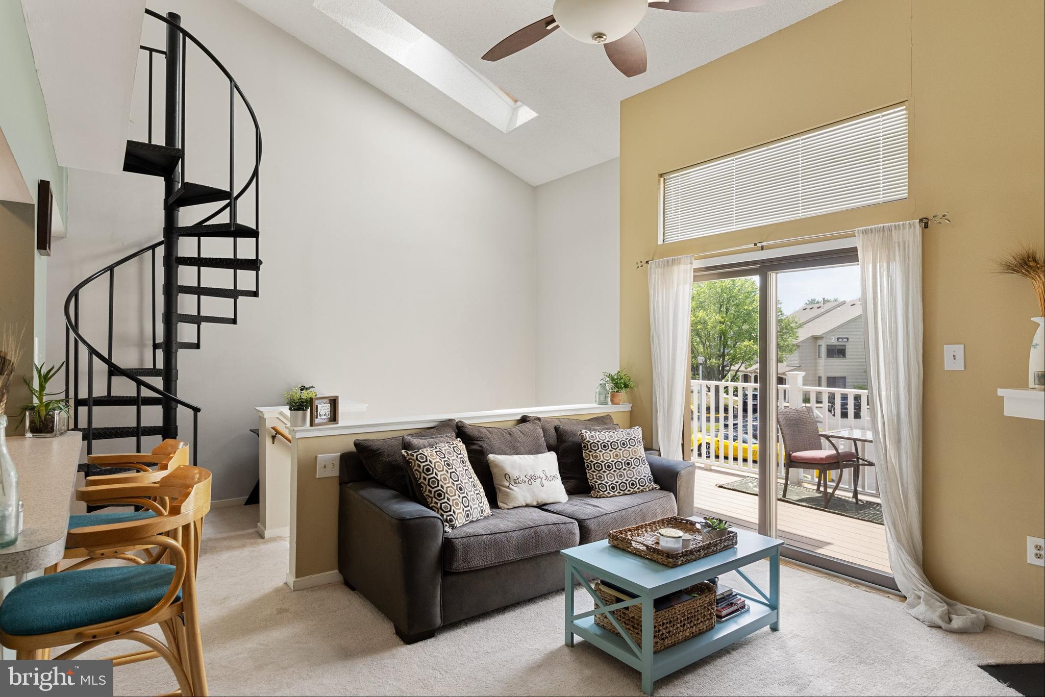 502 Gregorys Way Voorhees, NJ 08043 - Photo 4 of 24 Living Room