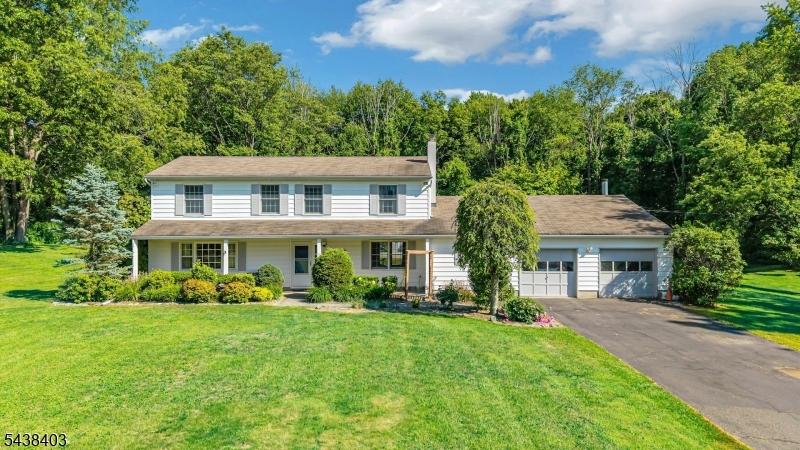 70 Lake Pochung Road Vernon, NJ 07462 - Photo 4 of 41