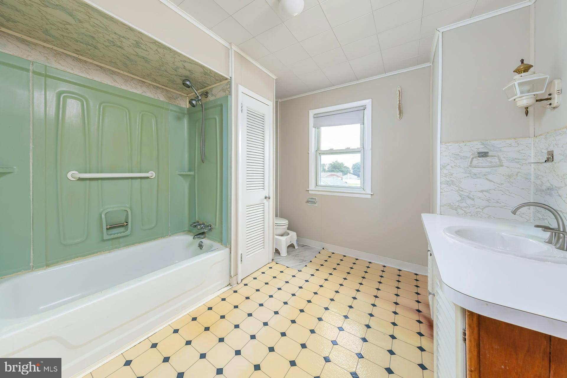 315 Billingsport Road Paulsboro, NJ 08066 - Photo 10 of 17