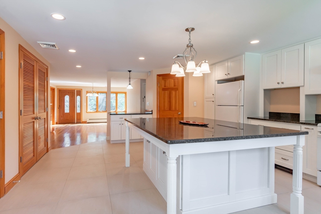 121 Page Road Bedford, MA 01730 - Photo 10 of 39 Gallery Image 10