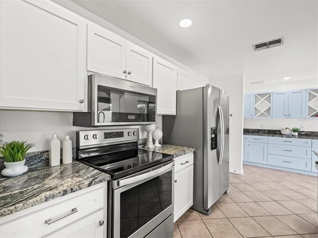 $610,000 | 13512 Sobrado Drive, Tampa, FL 33624