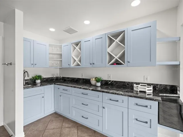 $610,000 | 13512 Sobrado Drive, Tampa, FL 33624