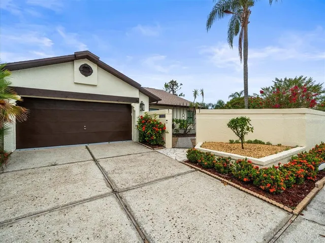 $610,000 | 13512 Sobrado Drive, Tampa, FL 33624