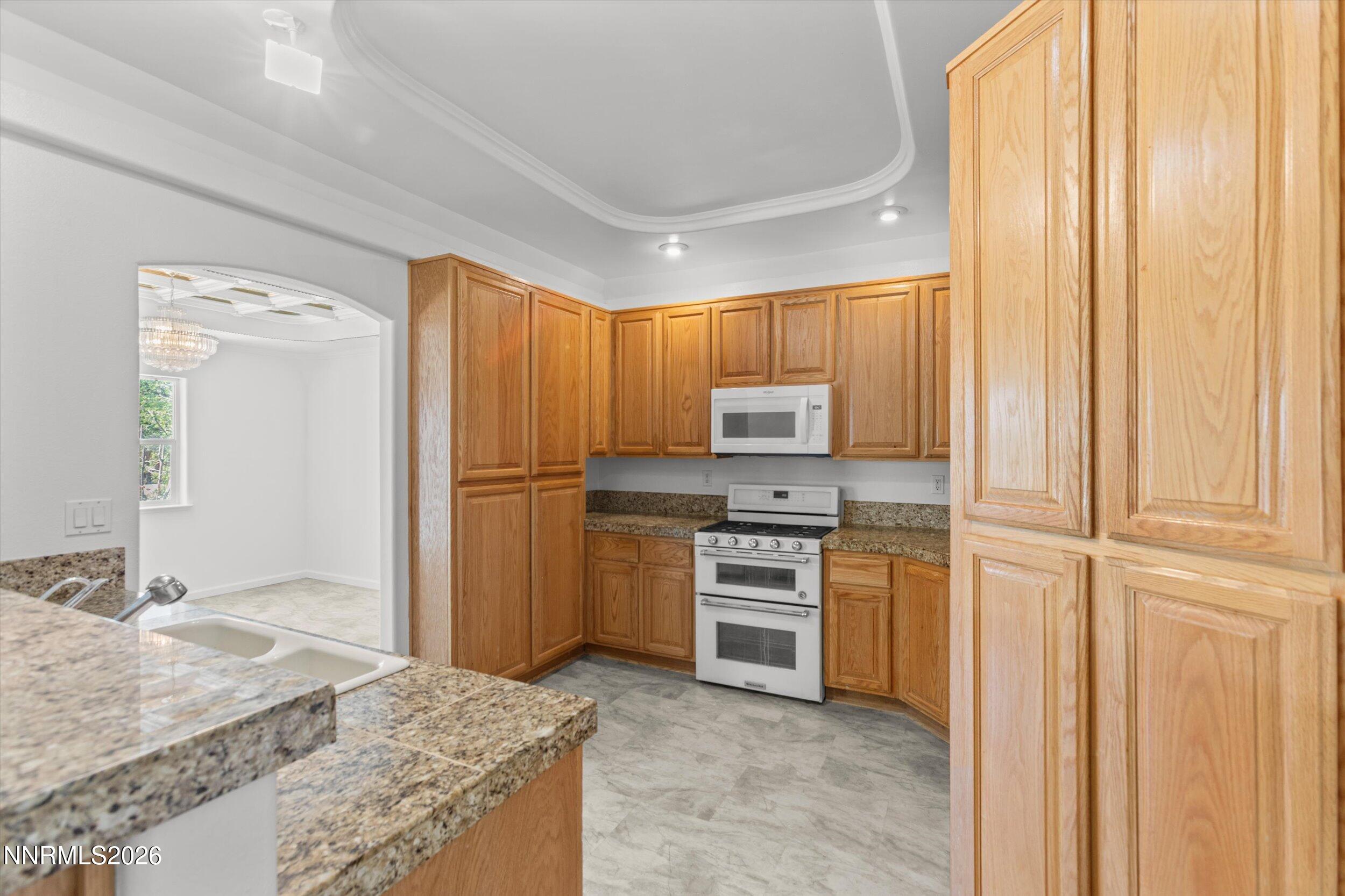 3185 Quick Cal Way Fernley, NV 89408 - Photo 13 of 50 33-0Y7A1695