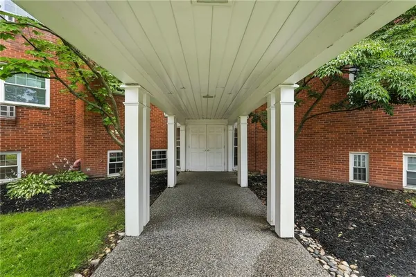 a view of entryway