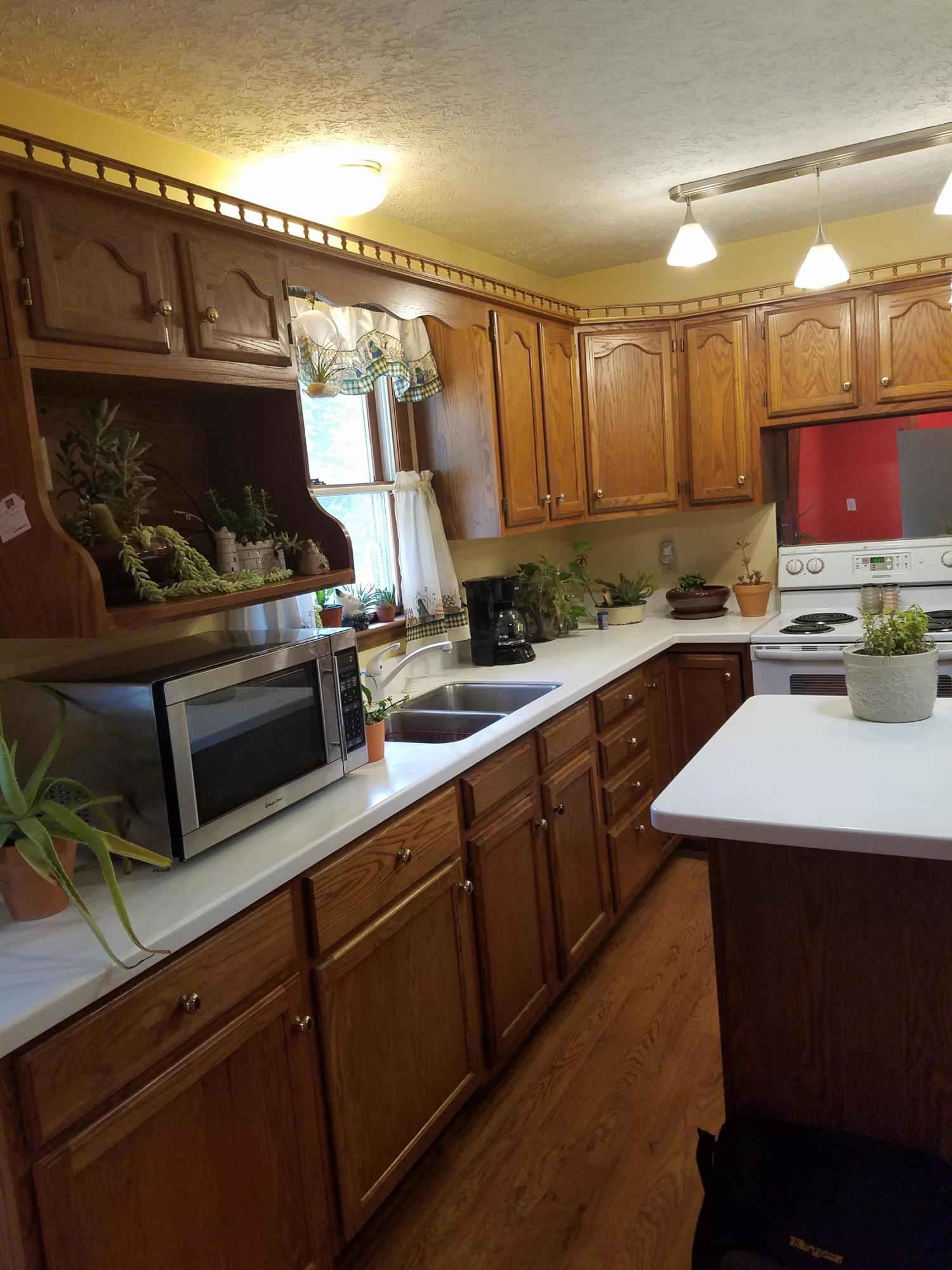 27240 Stuart Road Rockbridge, OH 43149 - Photo 3 of 21 Gallery Image 3