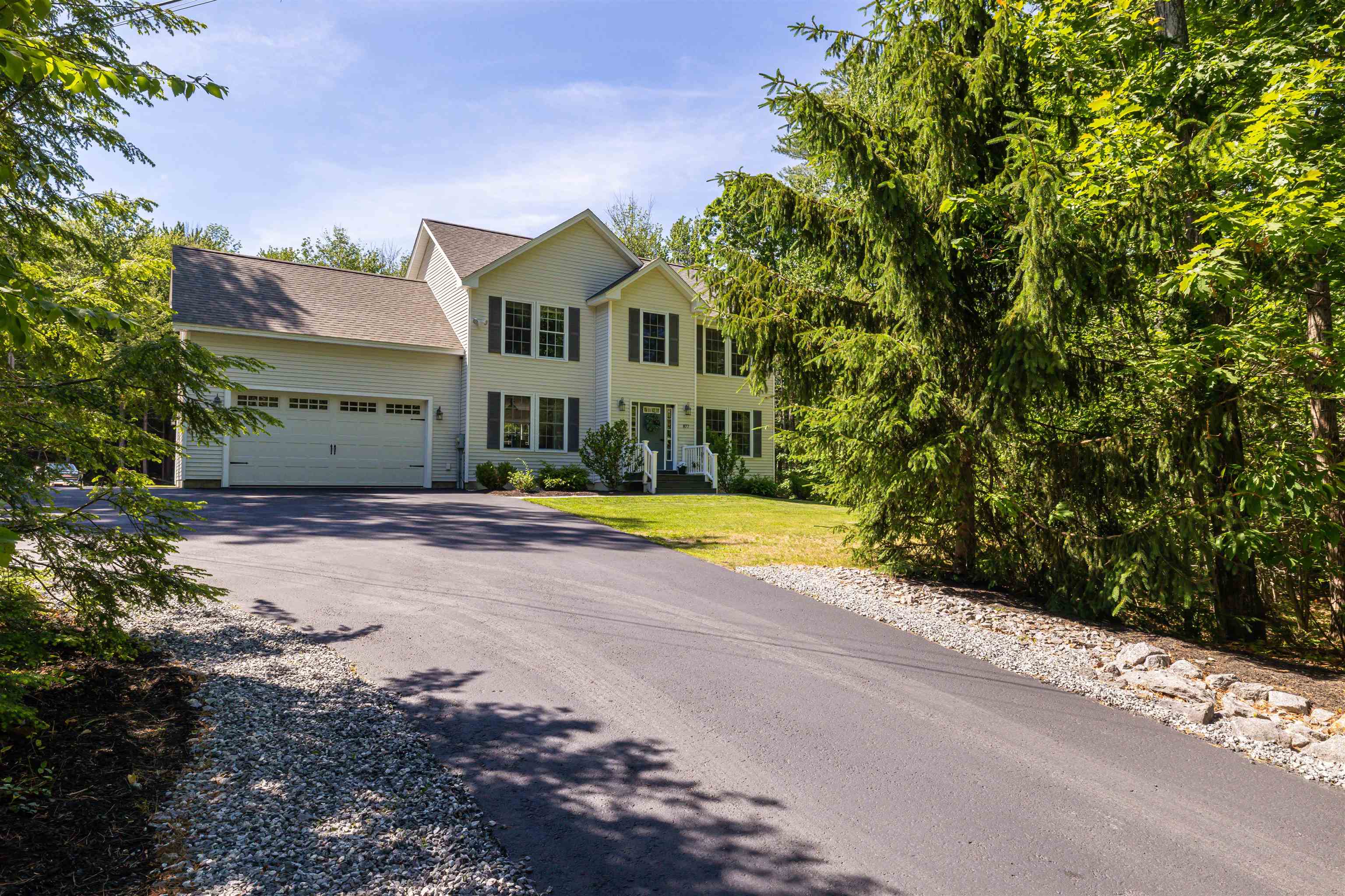 877 River Road Weare, NH 03281 - Photo 1 of 58