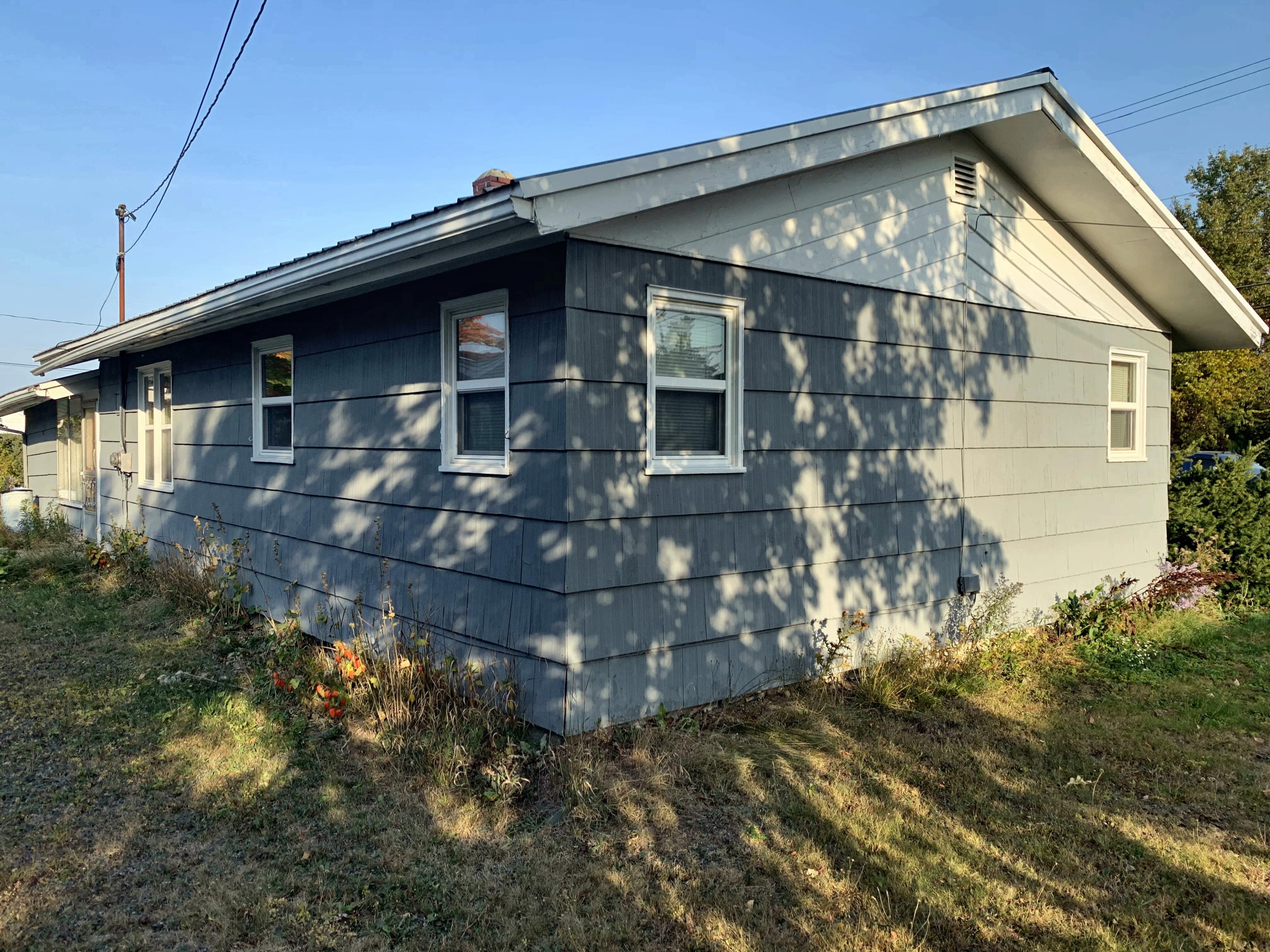 32 Maple Street Presque Isle, ME 04769 - Photo 2 of 18 2