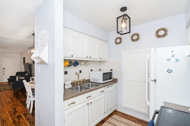 $144,900 | 3535 NASA Road 1, Unit 13, Seabrook, TX 77586